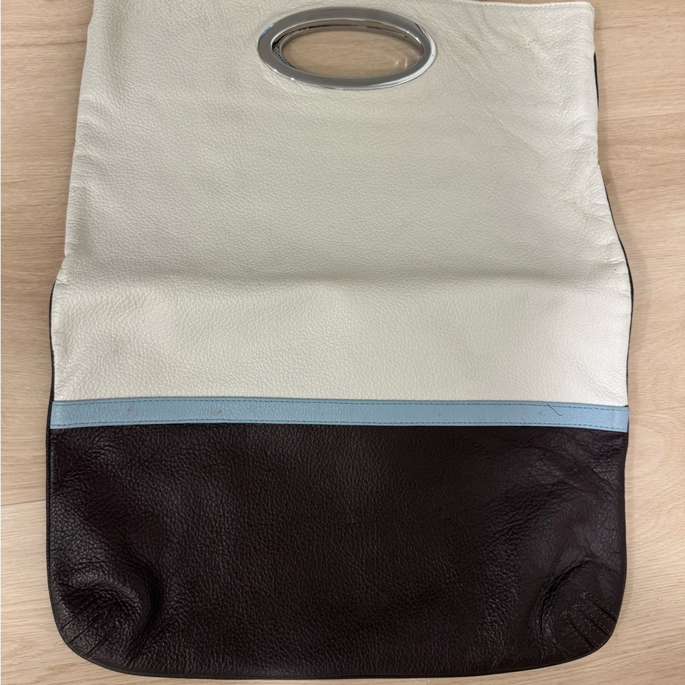 Chic Leather Tote Bag in Cream and Brown